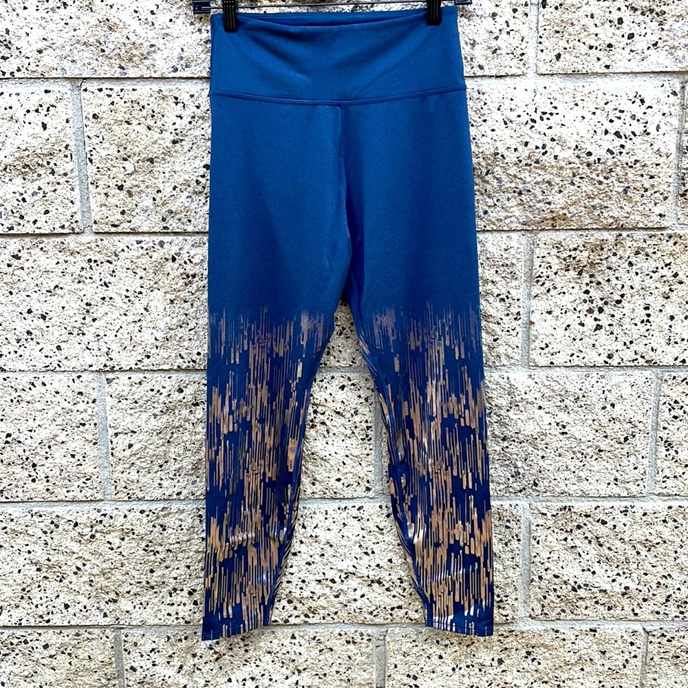 Joy Lab Cappri Leggings